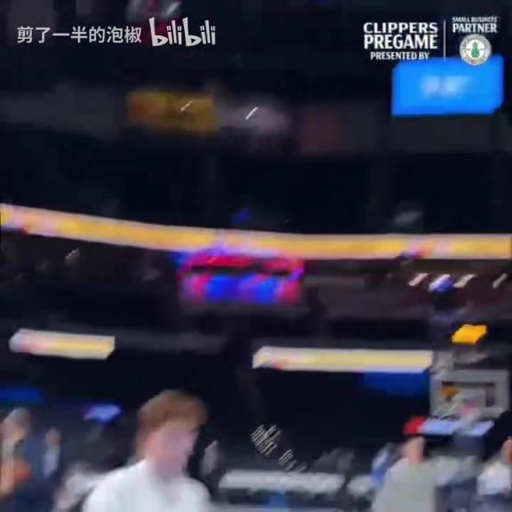 寶藏球員！你覺得小瓊斯能延續(xù)去年季后賽的亮眼表現(xiàn)嗎？