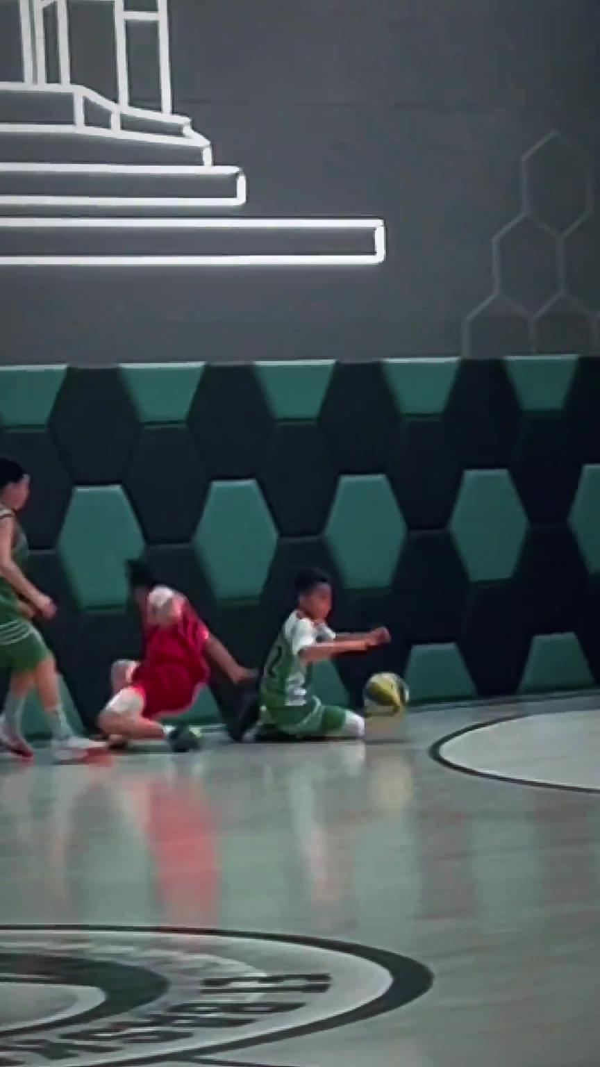 有一種默契叫做從小一起長(zhǎng)大！