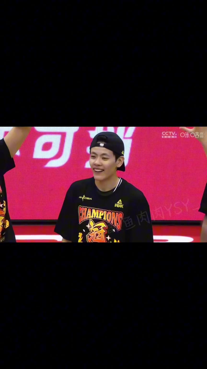 以小搏大以弱勝?gòu)?qiáng) ；從不被看好，到站到最高的領(lǐng)獎(jiǎng)臺(tái)...